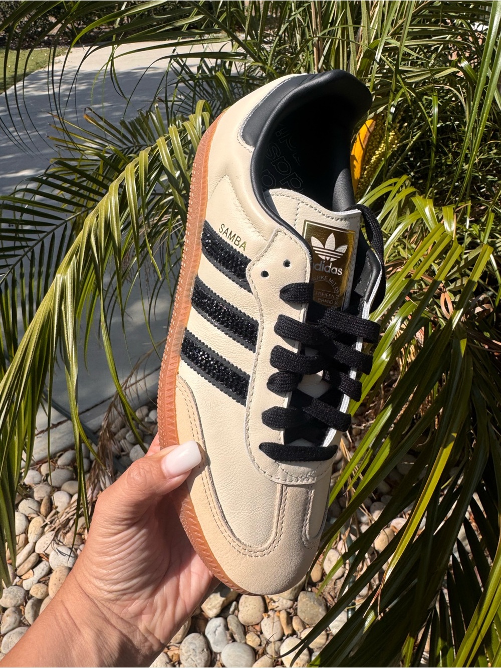 NWT Adidas Samba OG Women’s Shoes Cream/Black - Picture 4 of 6